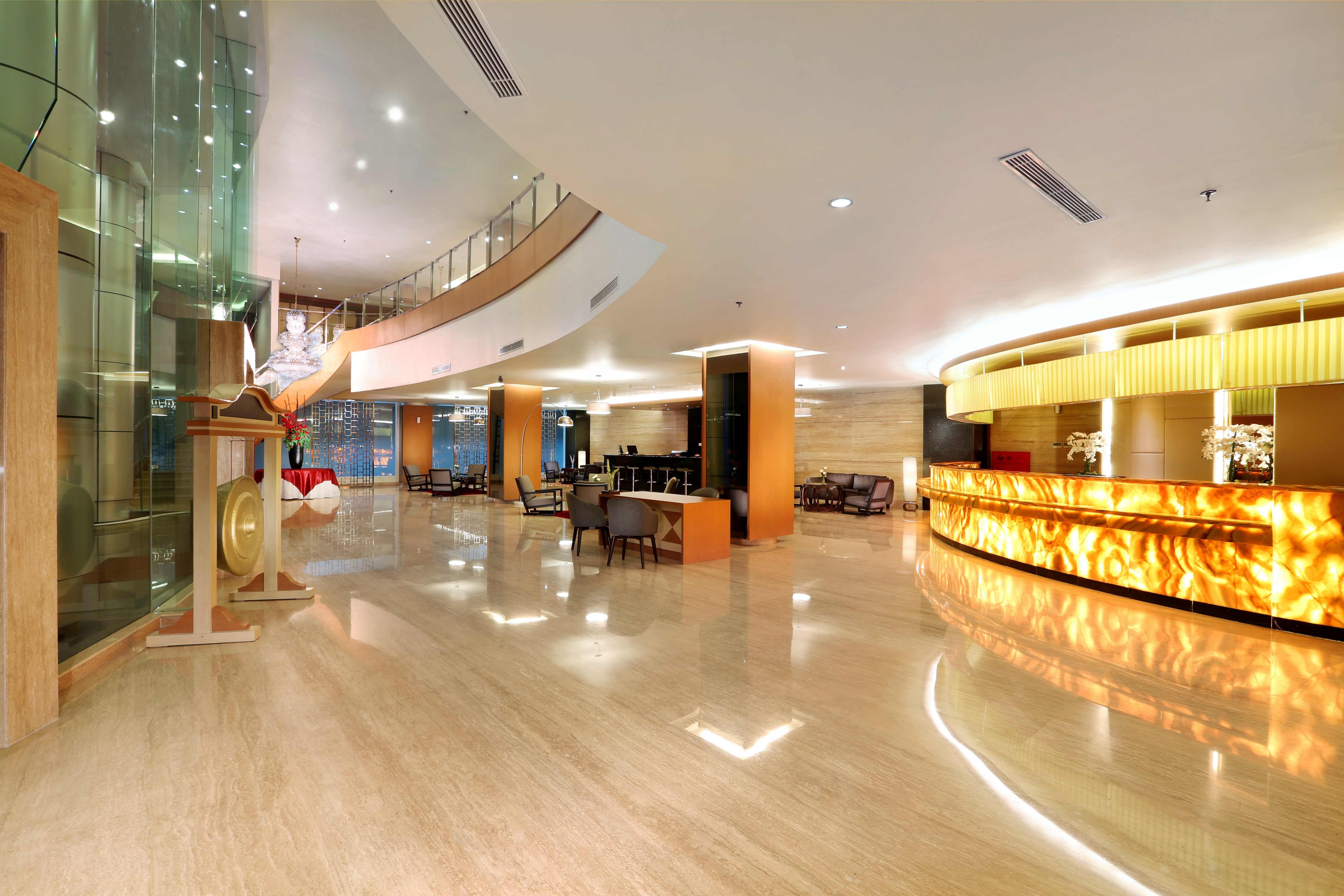 Golden City Hotel And Convention Center - Chse Certified سيمارانغ المظهر الخارجي الصورة