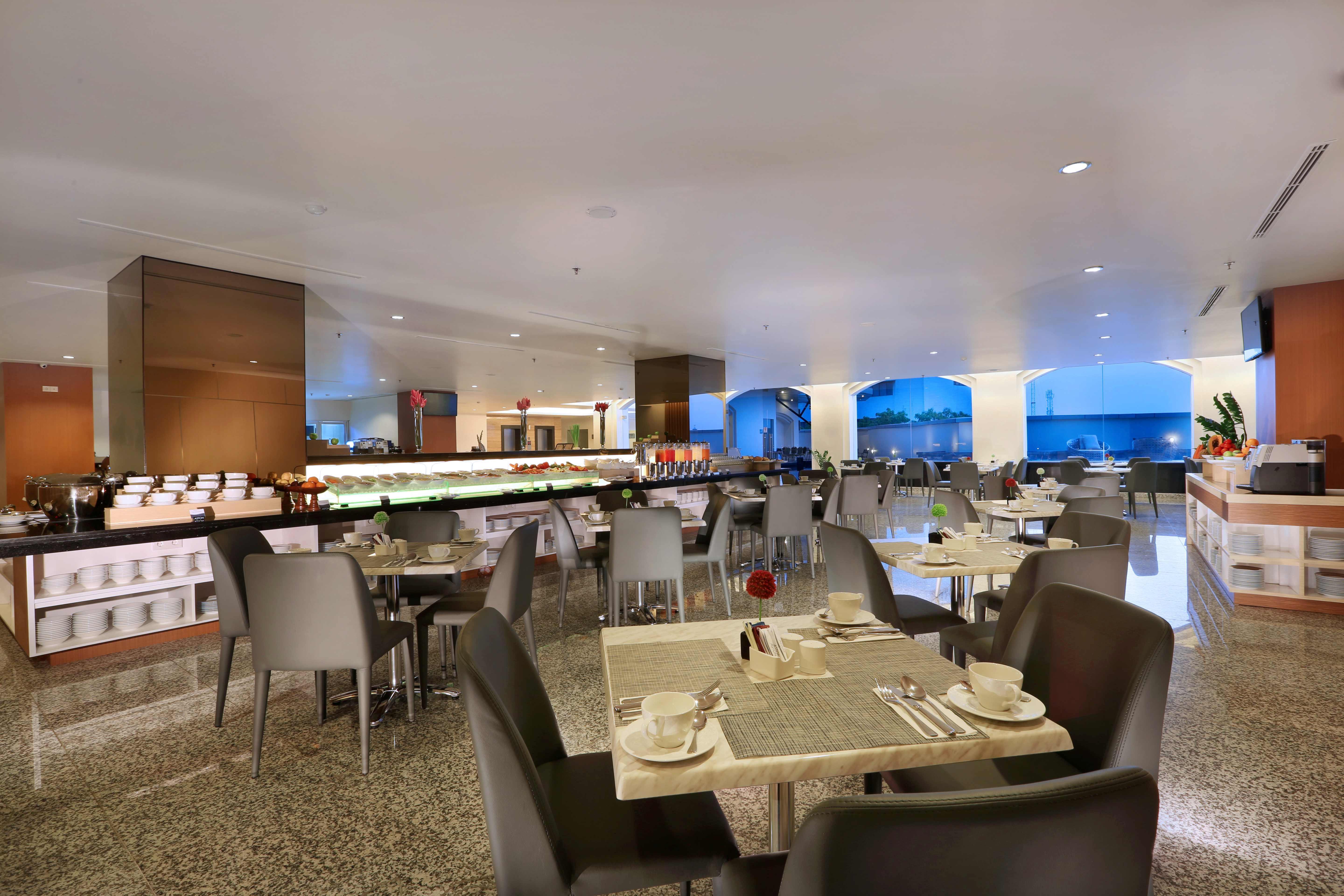 Golden City Hotel And Convention Center - Chse Certified سيمارانغ المظهر الخارجي الصورة