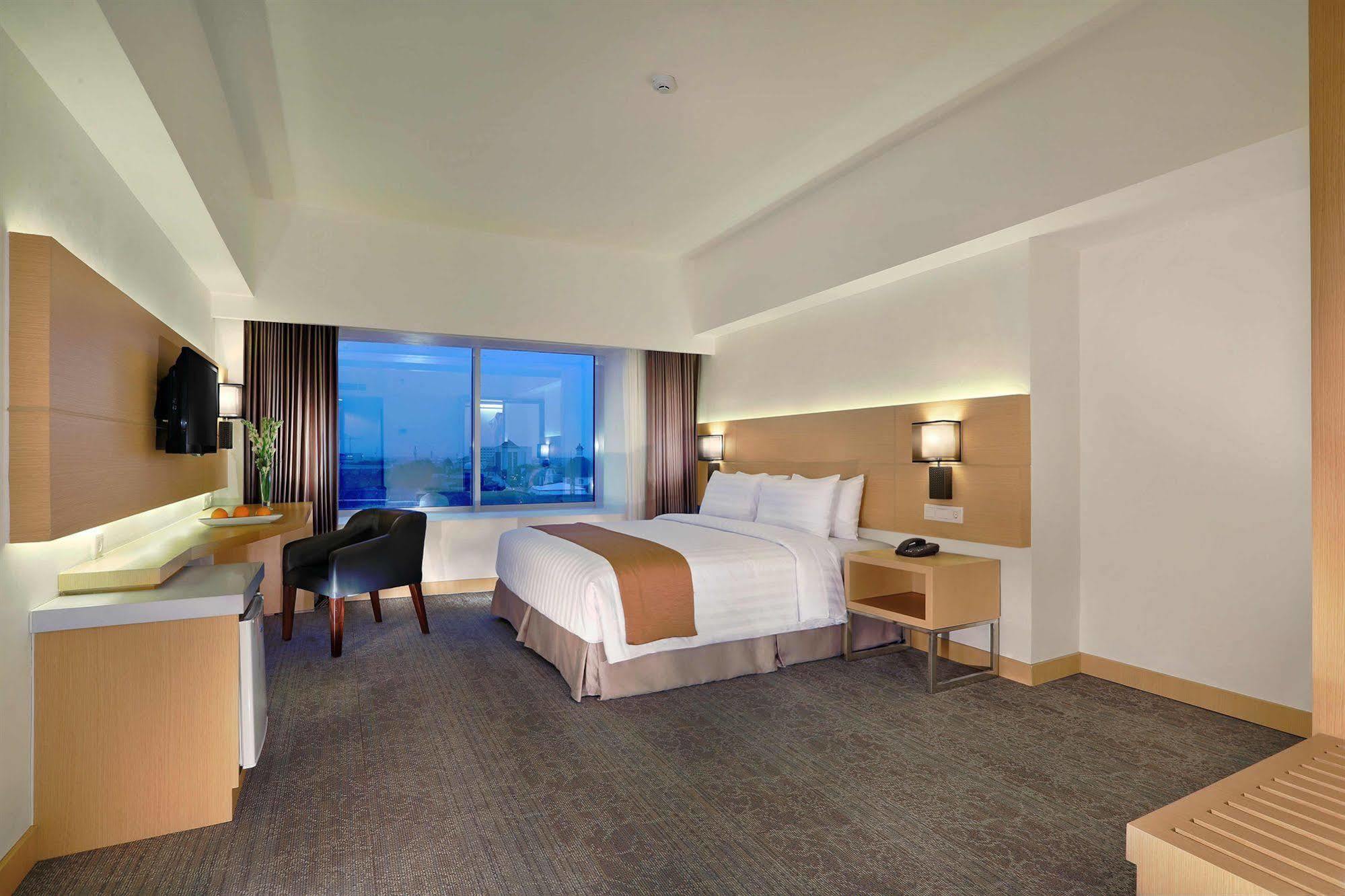 Golden City Hotel And Convention Center - Chse Certified سيمارانغ المظهر الخارجي الصورة