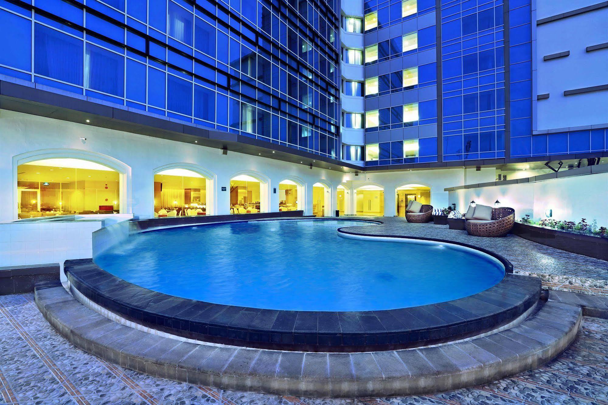 Golden City Hotel And Convention Center - Chse Certified سيمارانغ المظهر الخارجي الصورة
