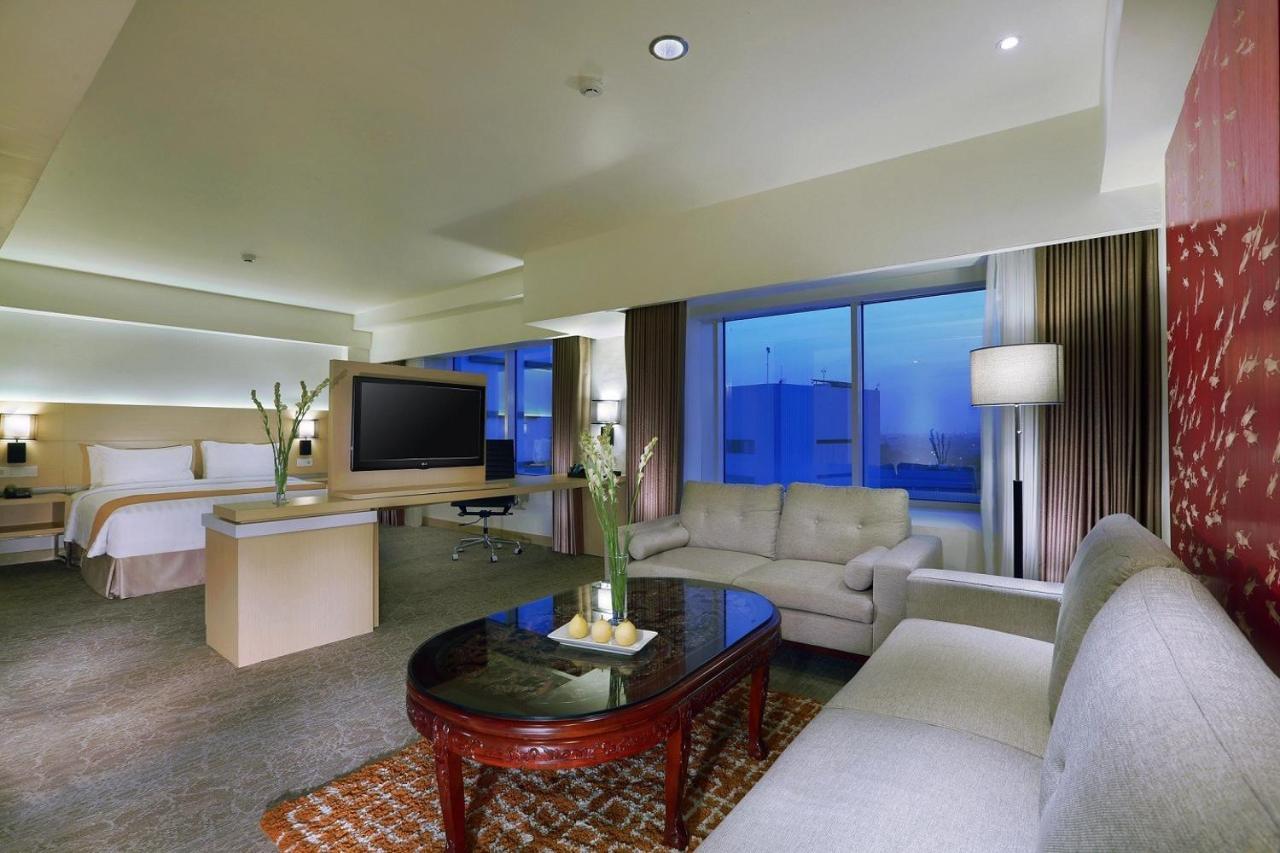 Golden City Hotel And Convention Center - Chse Certified سيمارانغ المظهر الخارجي الصورة